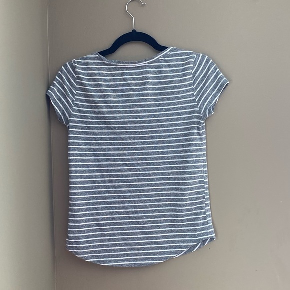 2 basic t-shirts - Picture 6 of 6